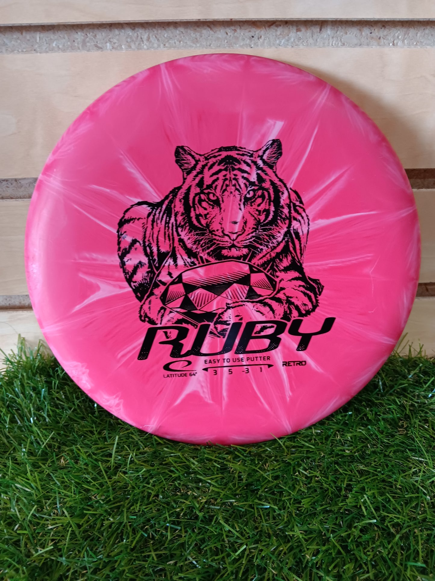 Latitude 64 Retro Ruby - DiscIn