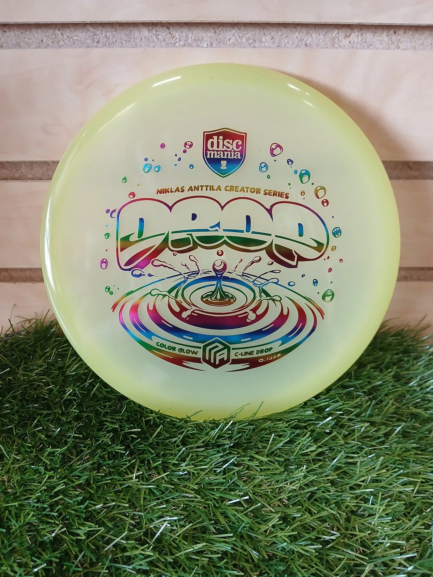 Discmania Color Glow C-Line Drop - DiscIn