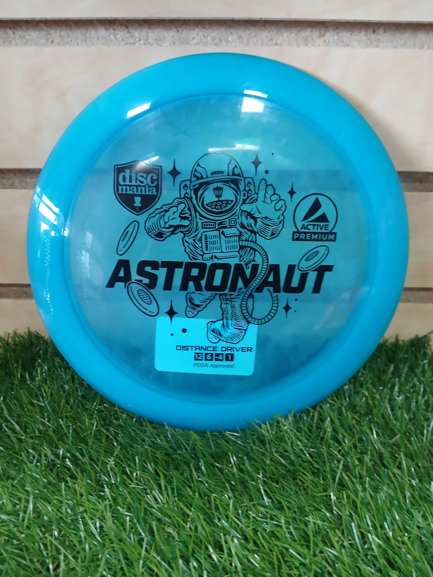 Discmania Active Premium Astronaut - DiscIn