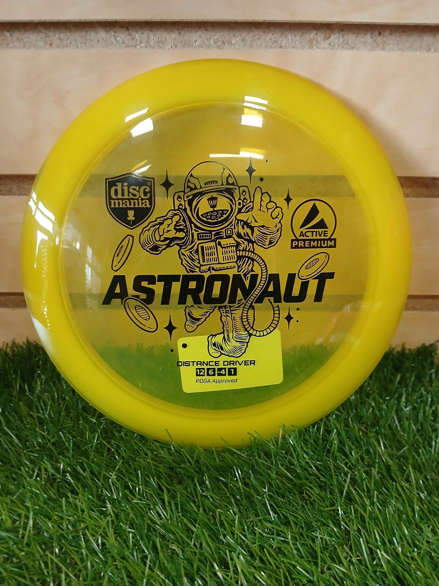 Discmania Active Premium Astronaut - DiscIn