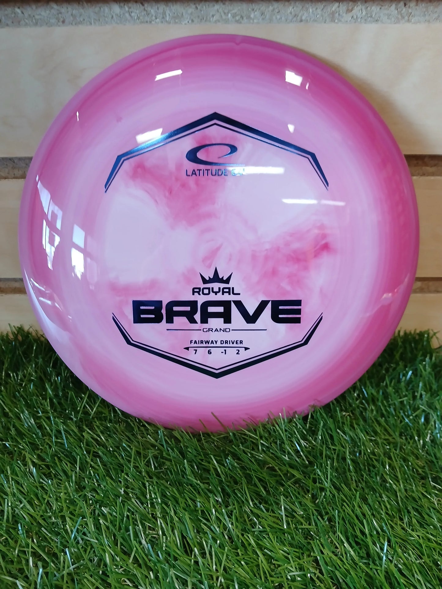 Latitude 64 Royal Grand Brave - DiscIn