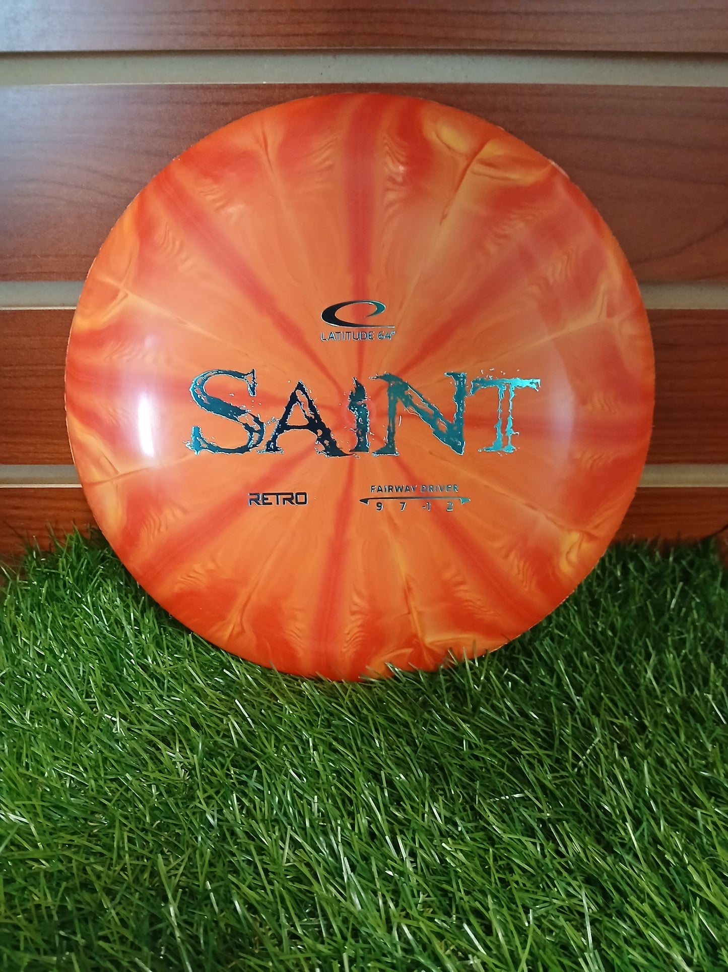 Latitude 64 Retro Saint